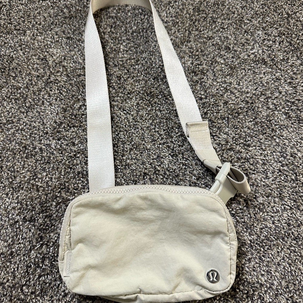 lululemon athletica Beige Belt Bag